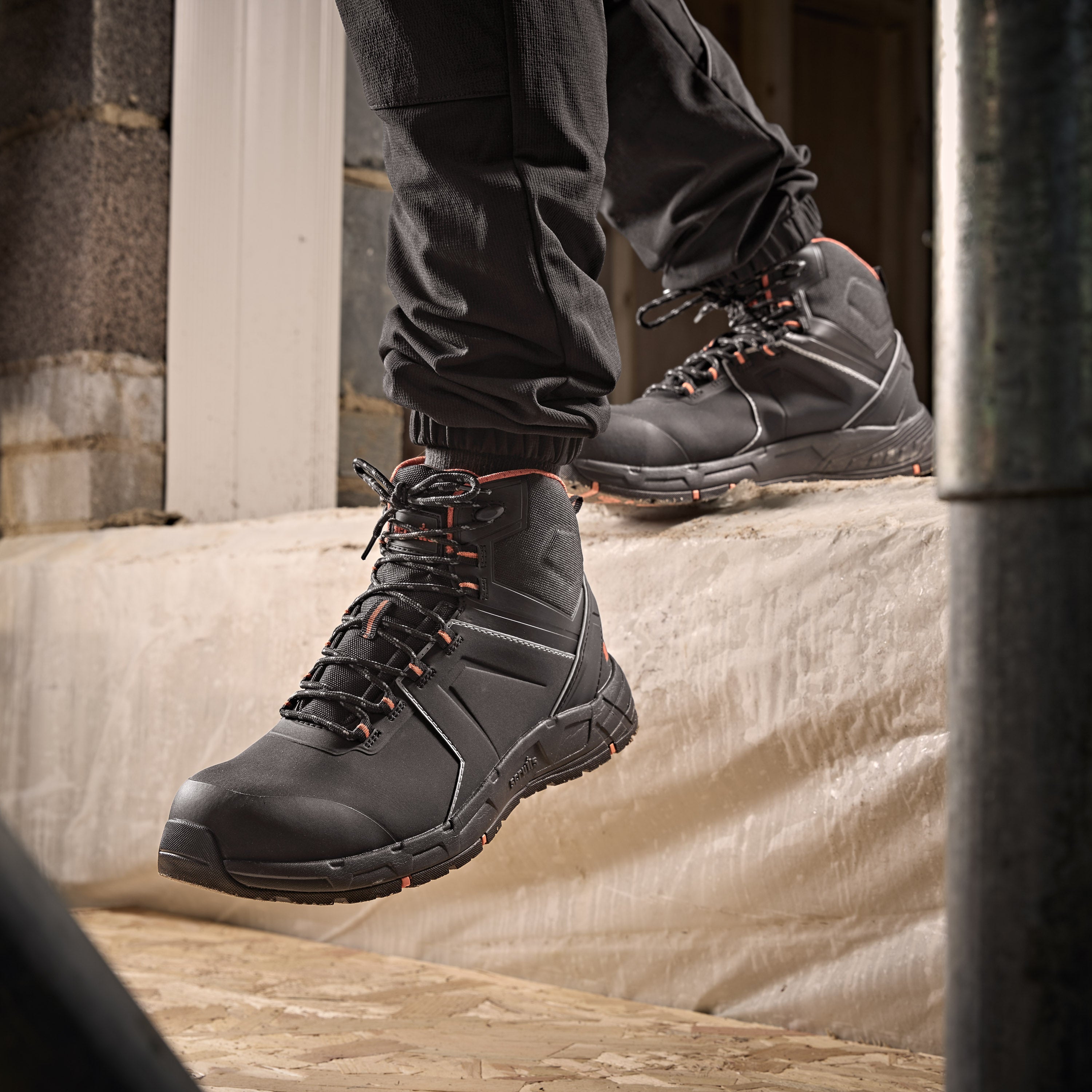 Scruffs Coldwell Lightweight Boots