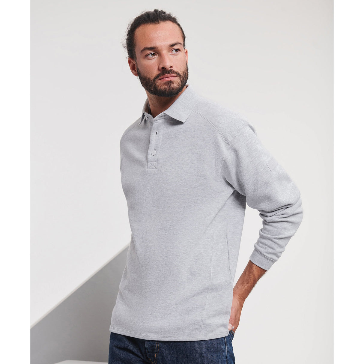 Russell Europe Heavy-Duty Collar Sweatshirt