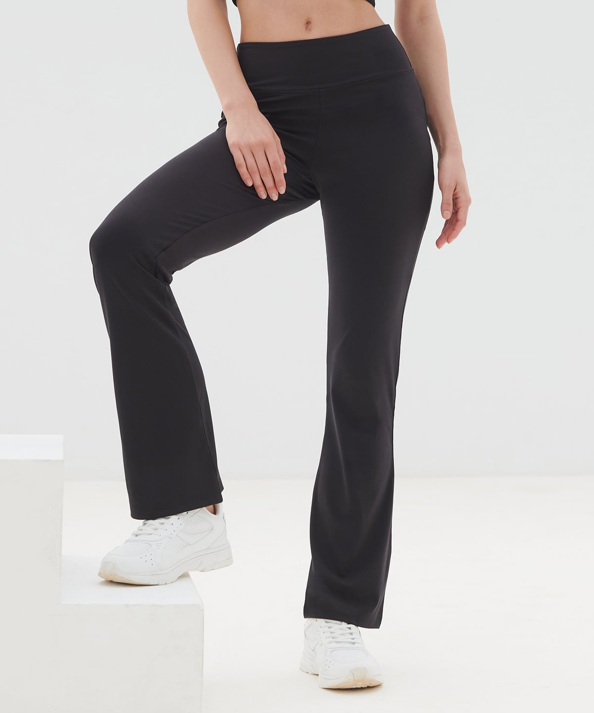 SF SK428 Women’s Flared Leggings