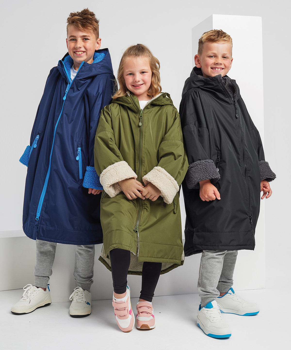 TriDri® TR80B Kids Tridri® Recycled All-Seasons Waterproof Changing Robe